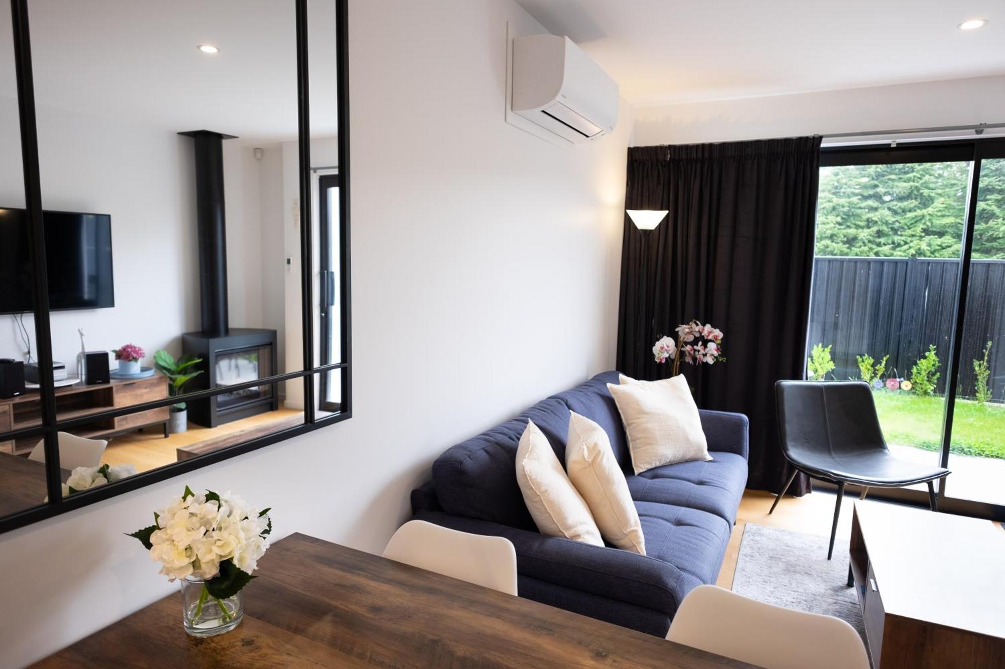 Alpine Junction Townhouse Apartments, Lodge & Hotel Wanaka Exterior foto